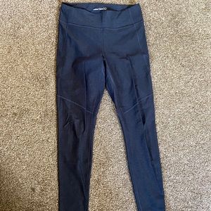 Dark gray outdoor voices leggings